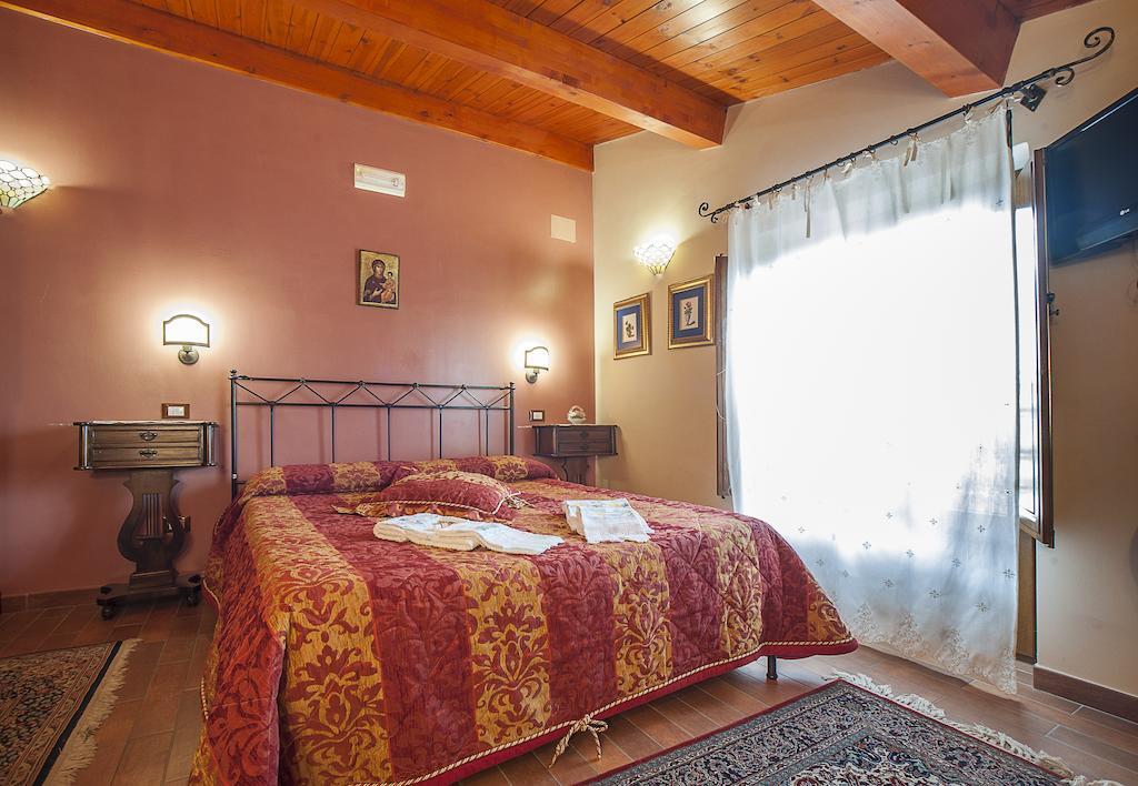 B&B La Ginestra 奇维塔 客房 照片
